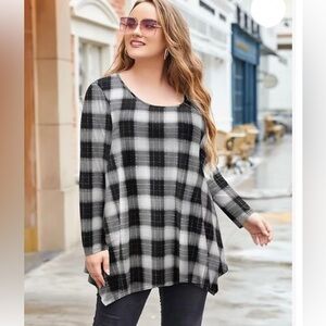 Larace women’s loose tunic swing top. New! Size M